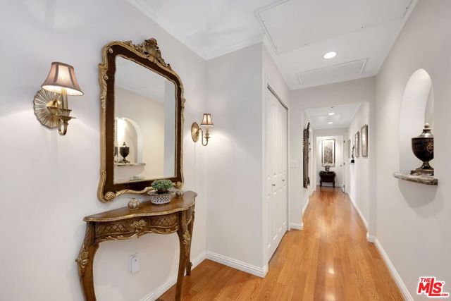 645 Wilcox Avenue, Los Angeles CA: https://media.crmls.org/mediaz/8815c9f8-0f10-4507-a44a-8586fb45c45f.jpg