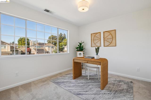 2004 Fries Ct, Martinez CA: https://media.crmls.org/mediaz/8815e9b9-2c75-40a2-b2b6-4283ceb670fa.jpg