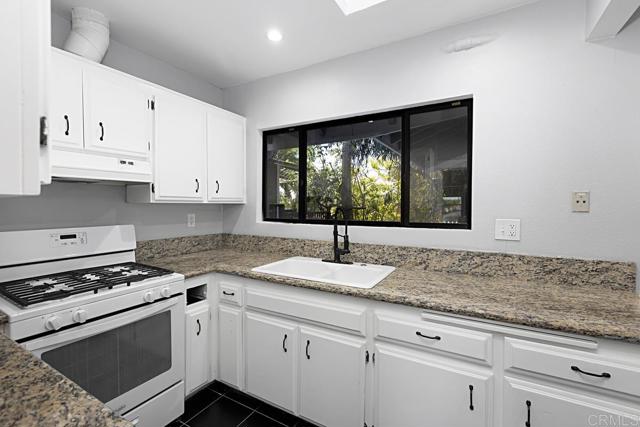 Detail Gallery Image 9 of 25 For 3041 Redwood St, San Diego,  CA 92104 - 3 Beds | 2 Baths