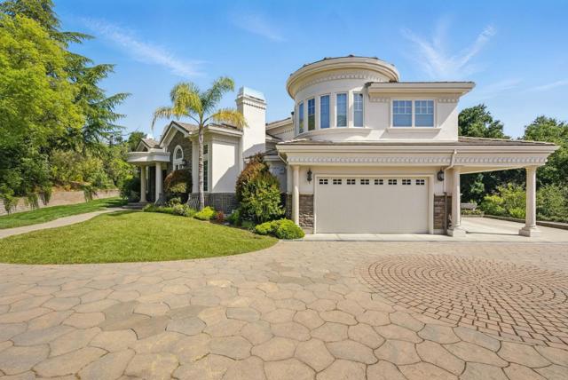 12690 Dianne Drive, Los Altos Hills CA: https://media.crmls.org/mediaz/8816d9b8-ec8a-4cbc-8f91-685b4433d8eb.jpg