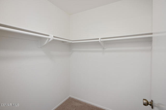 4535 Falkirk Bay, Oxnard CA: https://media.crmls.org/mediaz/8817c4e8-10cc-40bc-8378-b07a84ea2439.jpg
