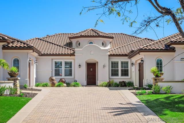 15674 Via Santa Pradera, San Diego CA: https://media.crmls.org/mediaz/88184638-691c-46a7-88bc-4d44a41aa60a.jpg