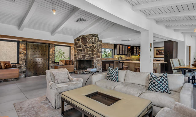 73297 Grapevine Street, Palm Desert CA: https://media.crmls.org/mediaz/8818a8e1-c34a-4858-8aa6-524f6513a1bb.jpg