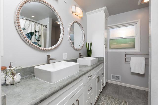 143 Moran Way, Santa Cruz CA: https://media.crmls.org/mediaz/881a88eb-99ce-40c0-ad2a-d2d638b48498.jpg