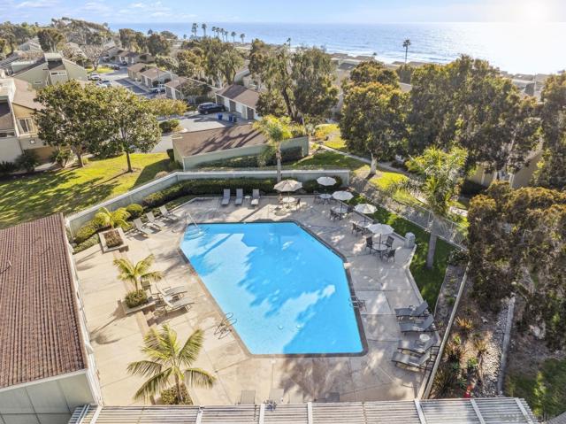 1810 Parliament, Encinitas CA: https://media.crmls.org/mediaz/881ad3b6-484a-4794-96ec-892b20348657.jpg