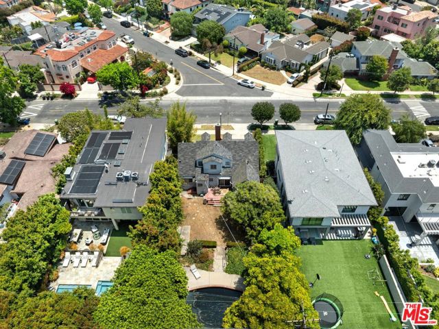 10569 Butterfield Road, Los Angeles, California 90064, 4 Bedrooms Bedrooms, ,3 BathroomsBathrooms,Single Family Residence,For Sale,Butterfield,24407821