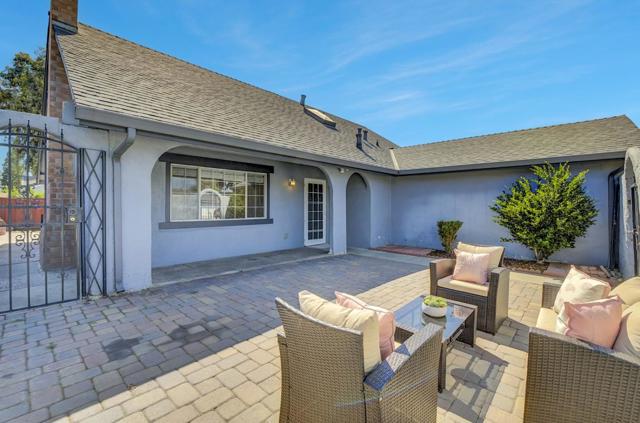 3617 Ruther Place Way, San Jose CA: https://media.crmls.org/mediaz/881b589e-768a-421c-b862-66045b5fae6c.jpg