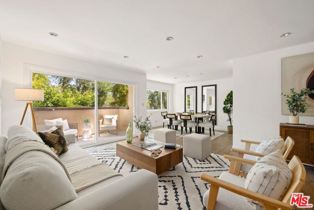 1121 N Olive Drive Unit 102