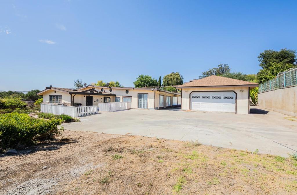 17945 Pesante Road