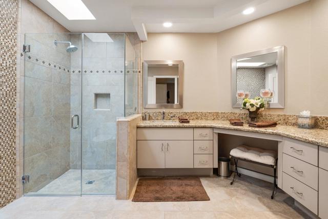 312 Castellana S, Palm Desert CA: https://media.crmls.org/mediaz/881d97ae-4000-46ba-a09c-911ea9792a67.jpg