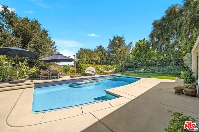 3112 Corda Drive, Los Angeles CA: https://media.crmls.org/mediaz/881da2dd-2933-415f-ae4a-17218da0c27e.jpg