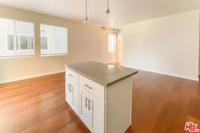 6178 Aldama Street, Los Angeles CA: https://media.crmls.org/mediaz/881e06eb-641f-4047-a033-133933b3c6dc.jpg