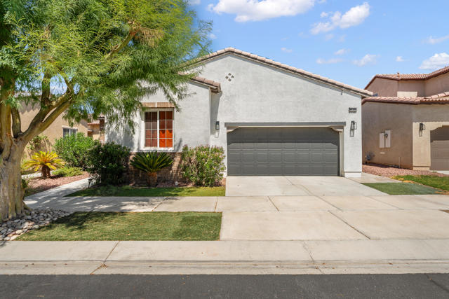 84340 Acqua Court, Indio CA: https://media.crmls.org/mediaz/88200b67-a8d4-4f0c-af59-9a3273903813.jpg