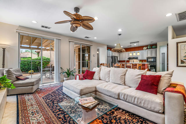 79756 Cassia Street, La Quinta CA: https://media.crmls.org/mediaz/8820a2b7-3555-4350-9b8a-74996c5d2657.jpg