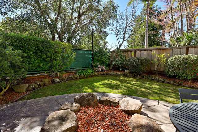 5233 Boulder Ct, Concord CA: https://media.crmls.org/mediaz/8820f11f-f0ce-4462-8465-85a740419d14.jpg