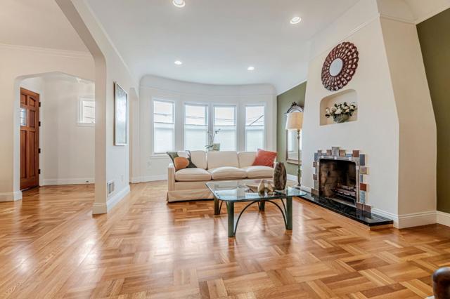196 W Moltke Street, Daly City CA: https://media.crmls.org/mediaz/88216400-b649-4f01-b65b-e3d96ec79e20.jpg