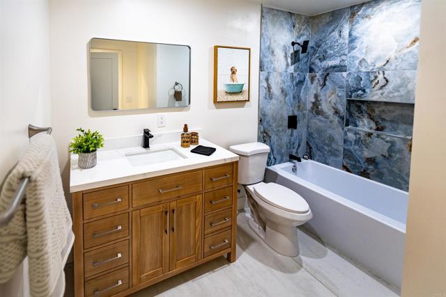 1513 California Street, Oceanside CA: https://media.crmls.org/mediaz/8821aa4a-913a-42d2-a9d6-f6be656d2819.jpg