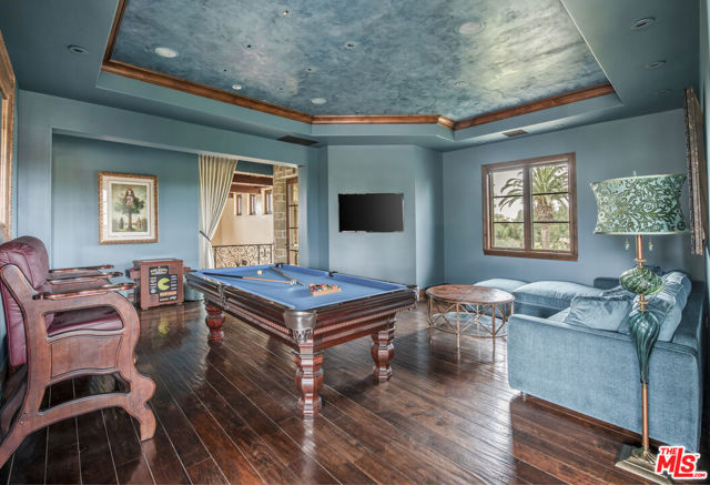 427 La Marina Drive, Camarillo CA: https://media.crmls.org/mediaz/88225503-da4b-4049-aed8-24ee8341f485.jpg