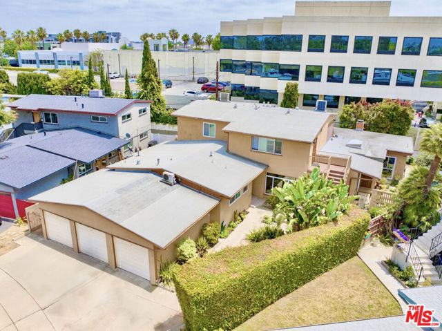 12030 Sylvester, Los Angeles CA: https://media.crmls.org/mediaz/8822a1ca-6b8c-436e-ab08-050abfe5ac2c.jpg