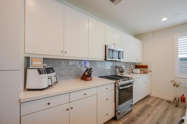 Home for Sale in Valley Center