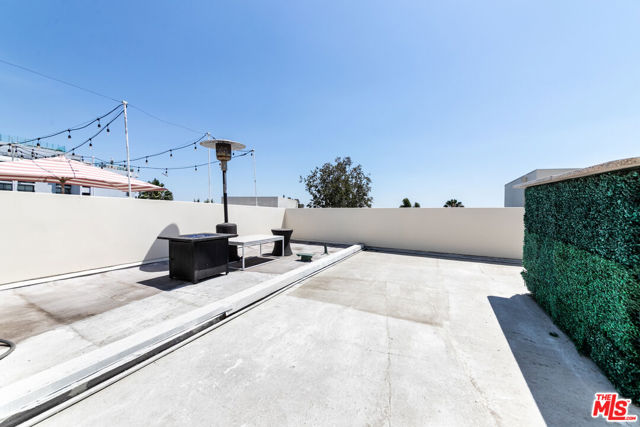 1020 Hilldale Avenue, West Hollywood CA: https://media.crmls.org/mediaz/8822f95f-ee3f-4a96-b3bc-3772e11ec6c8.jpg