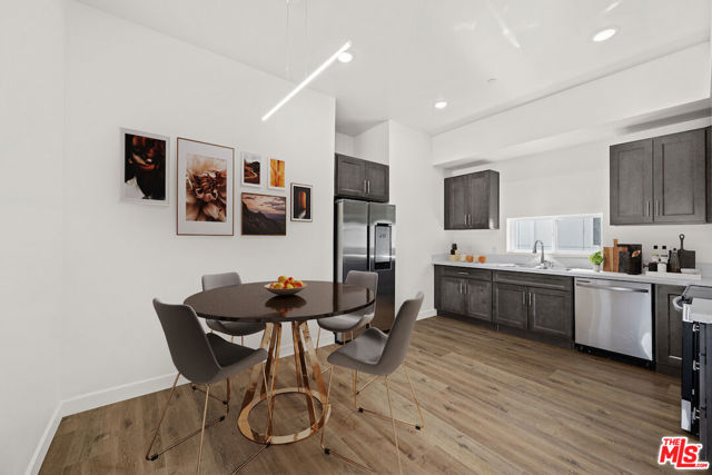 7411 Artesia Boulevard, Buena Park CA: https://media.crmls.org/mediaz/88235c0c-ed2d-4b84-82fa-396745944e6a.jpg