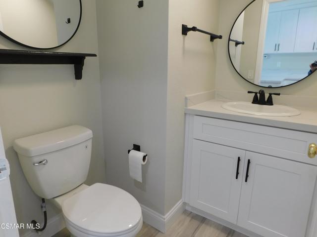 559 Stoney Peak Court, Simi Valley CA: https://media.crmls.org/mediaz/88238f31-1d01-44c3-91e4-5ef28e26bef8.jpg