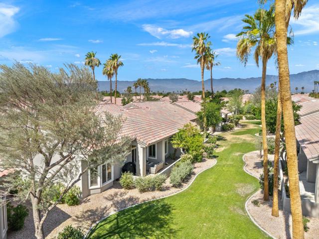 78352 Yucca Blossom Drive, Palm Desert CA: https://media.crmls.org/mediaz/8823ae5d-6af1-46f9-9b03-6214fafcdfbc.jpg