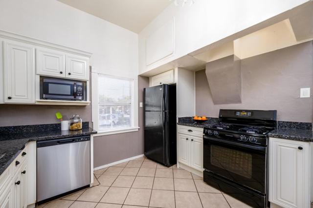 249 Washington Street, San Jose CA: https://media.crmls.org/mediaz/8823eb7f-acb3-41c7-b27b-d97349687300.jpg