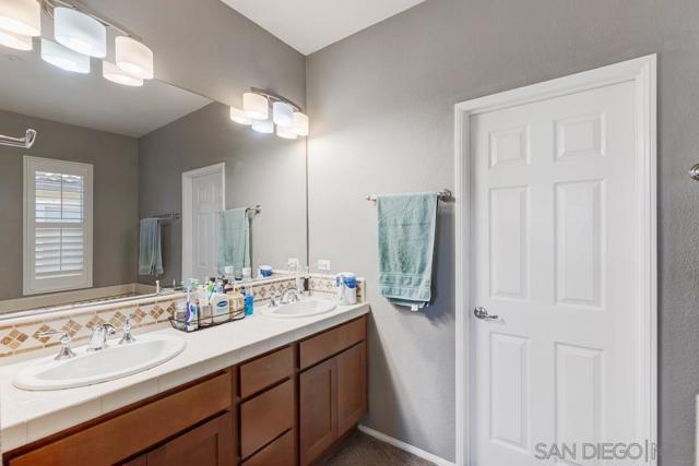 2093 Silverado St, San Marcos, California 92078, 3 Bedrooms Bedrooms, ,2 BathroomsBathrooms,Townhouse,For Sale,Silverado St,250000643SD