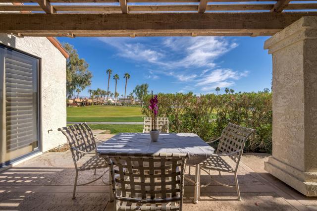 10109 Lakeview Drive, Rancho Mirage CA: https://media.crmls.org/mediaz/8824320a-0768-4647-9c07-8061a0989061.jpg