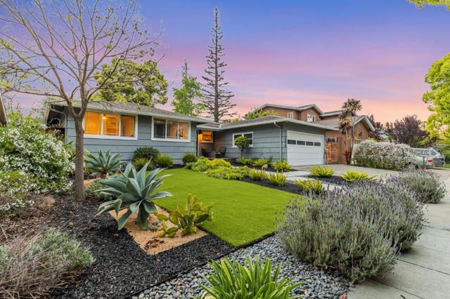 1528 Fernside Street, Redwood City CA: https://media.crmls.org/mediaz/882488c5-304f-4444-904b-1369439f12c3.jpg