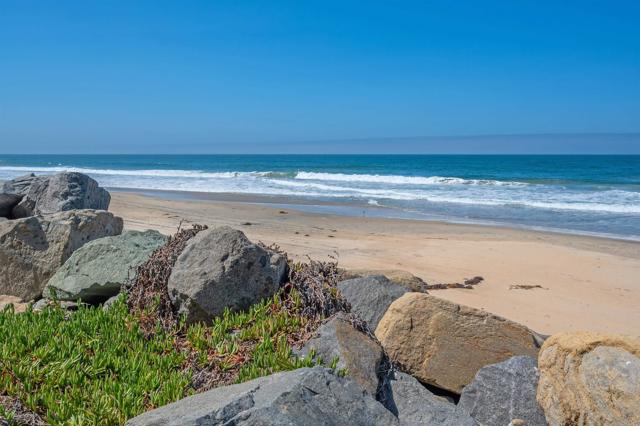 1460 Seacoast Drive, Imperial Beach CA: https://media.crmls.org/mediaz/8825f395-e071-4b3d-ab58-19128c0dbfe6.jpg