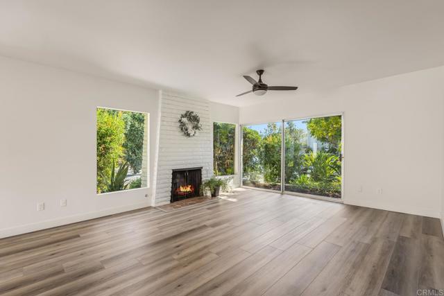7019 Estrella De Mar Road, Carlsbad CA: https://media.crmls.org/mediaz/88262965-202c-477c-abdb-726a4ee50627.jpg