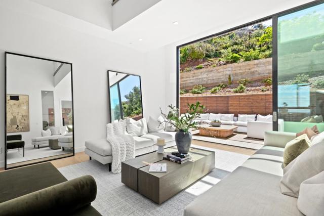 3 Wolfback Ridge Road, Sausalito CA: https://media.crmls.org/mediaz/882653d3-a8b5-4845-bc8b-2c3ba62a3e9a.jpg