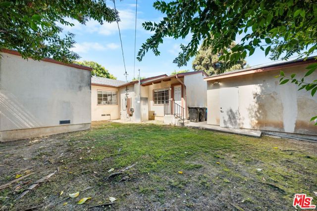 12000 Navy Street, Los Angeles, California 90066, 3 Bedrooms Bedrooms, ,2 BathroomsBathrooms,Single Family Residence,For Sale,Navy,24432909