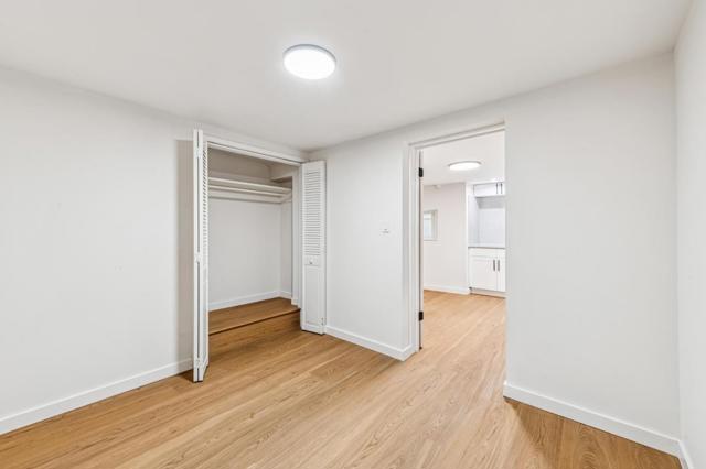 17221724 48th Avenue, San Francisco CA: https://media.crmls.org/mediaz/88267160-6696-4dcb-9674-40339834f4f1.jpg