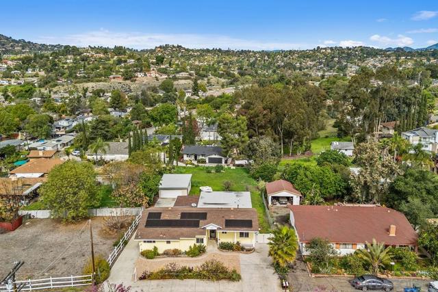 10620 Garden Way, Spring Valley CA: https://media.crmls.org/mediaz/88272d26-c673-404c-be24-73169e457c25.jpg