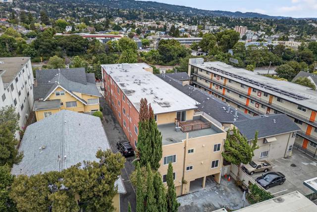 273 MacArthur Blvd, Oakland CA: https://media.crmls.org/mediaz/8827f06d-29d6-472e-b30c-19111cdb6fd8.jpg