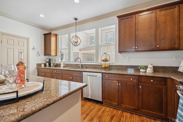 1705 Montilla, Santee CA: https://media.crmls.org/mediaz/8828b2b2-ee00-4118-918c-5178e8f48a90.jpg