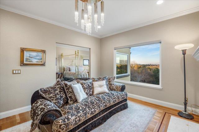 385 Atherton Way, Morgan Hill CA: https://media.crmls.org/mediaz/882952be-5494-49f7-a8a2-30cddb7e218e.jpg