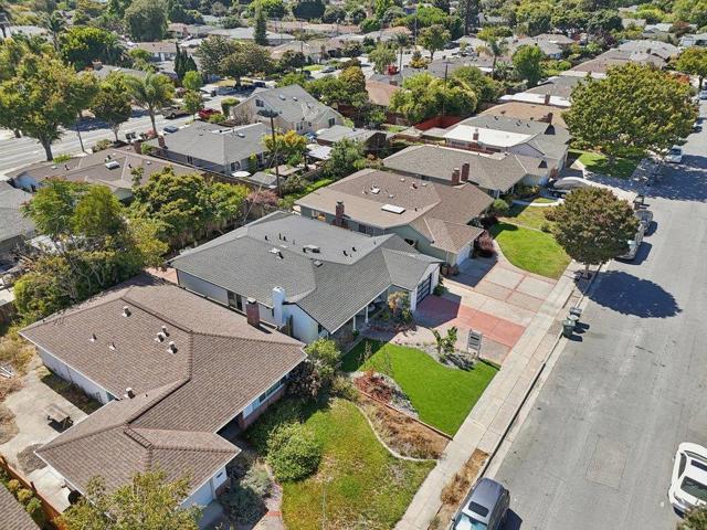 674 Manzanita Avenue, Sunnyvale CA: https://media.crmls.org/mediaz/8829b918-de83-4d44-bfc2-7de2d9abbd4f.jpg
