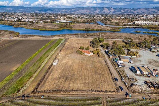 235 Lee Road, Watsonville CA: https://media.crmls.org/mediaz/8829c0d2-dce4-437d-ba00-1f2ffad2fdb8.jpg