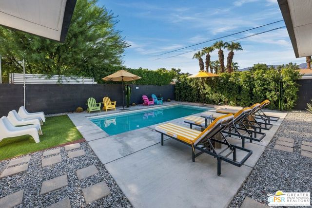 963 S Paseo Caroleta, Palm Springs, CA 92264
