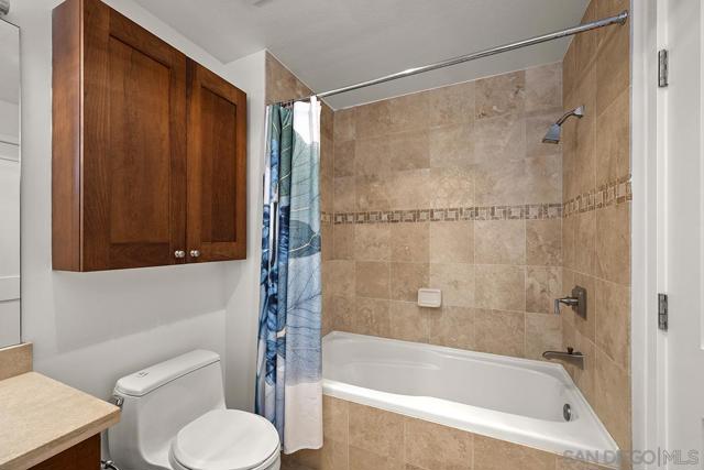 700 W E Street, San Diego CA: https://media.crmls.org/mediaz/882af038-766a-4dcc-a80f-6effd0c8d0f0.jpg