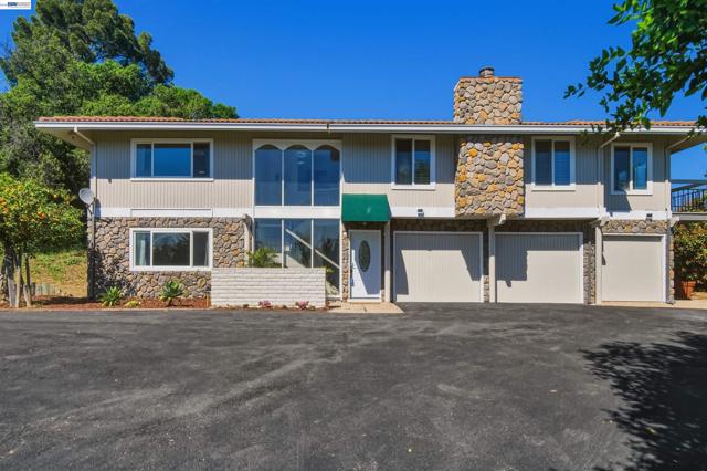 Details for 536 Golf Club Rd, Pleasant Hill, CA 94523