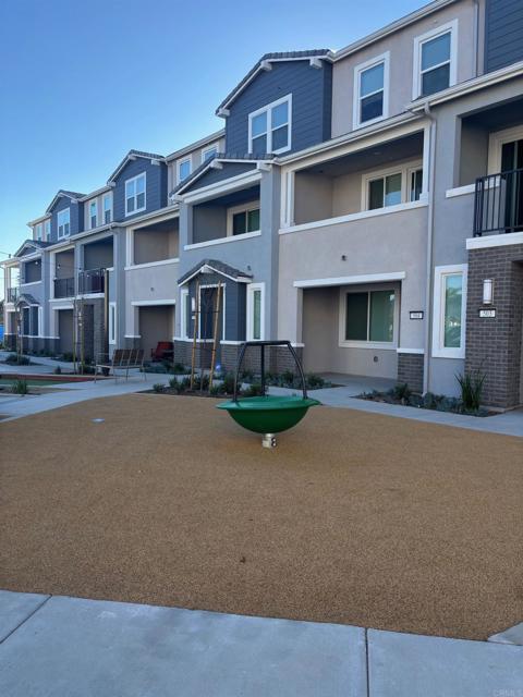 Detail Gallery Image 24 of 26 For 1805 Saltbush Dr, San Marcos,  CA 92069 - 3 Beds | 3 Baths