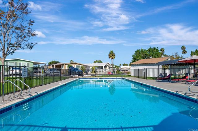 1925 OTAY LAKES RD, Chula Vista CA: https://media.crmls.org/mediaz/882da805-d264-4823-abf8-2c3ce5db62be.jpg