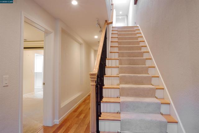 190 Cleaveland Rd, Pleasant Hill CA: https://media.crmls.org/mediaz/882f1ca8-d80f-42e5-98fa-1c6a176c4f9d.jpg