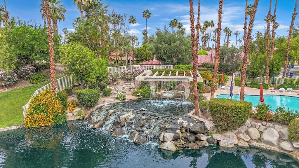 205 Lakecrest Lane